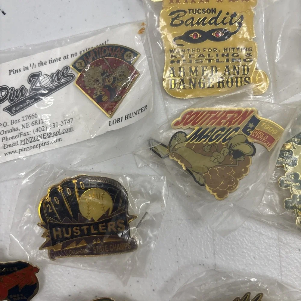 Vtg Lot of 51 Girls‎ Fast Pitch Softball Team Trading Fastpitch Pinback Pins